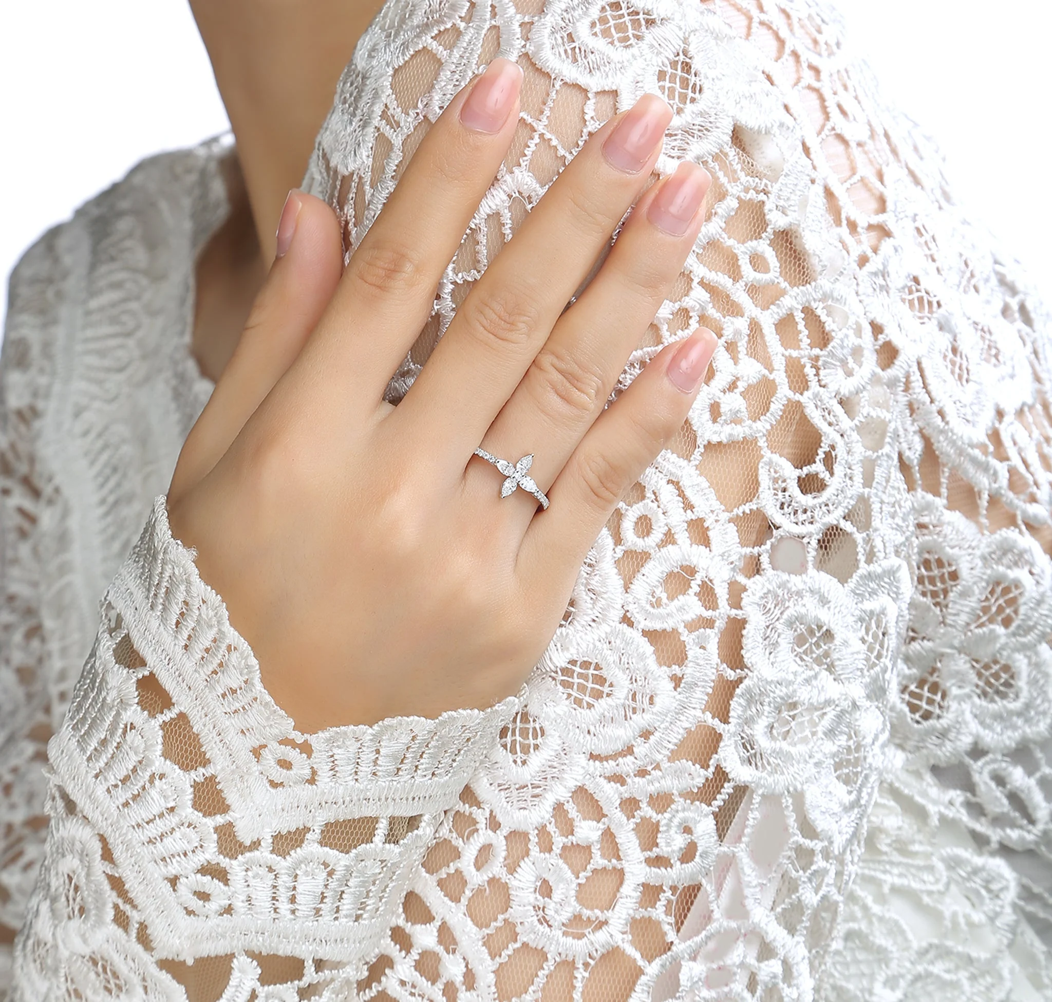 Pear Floral Ring SRR-02032WHT